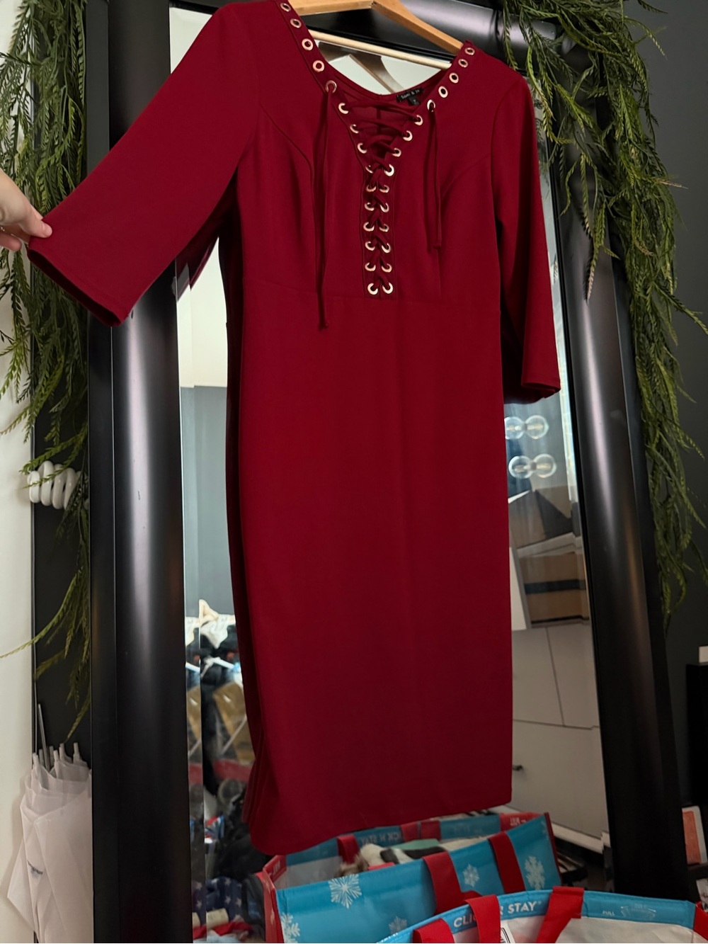 Sami & Jo Burgundy Lace-Up Grommet Sheath Midi Dress Size M - Picture 3 of 14